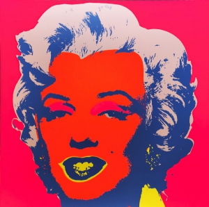 Marilyn hot pink