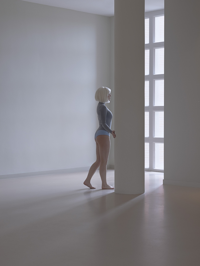 The lobby V - 1/10 *